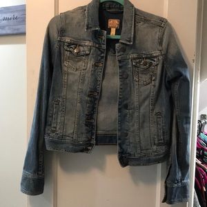Abercrombie & Fitch Distressed Jean jacket